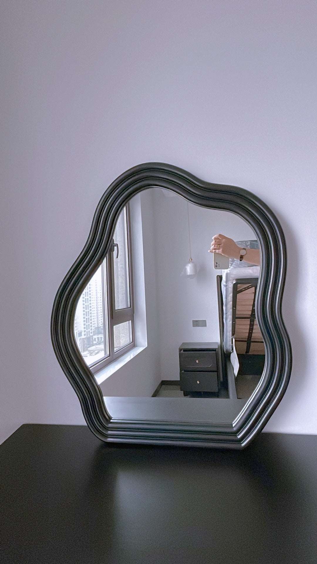 European-Style Wavy Shaped Wall Vanity Mirror - Elegant Bedroom Decor